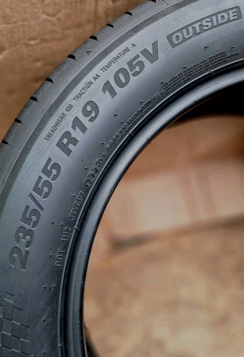 1 X 235 55 19 Tyres 105V, KUMHO ECSTA PS71 - EV 🚗 , Foam inside Made In Korea - Image 7