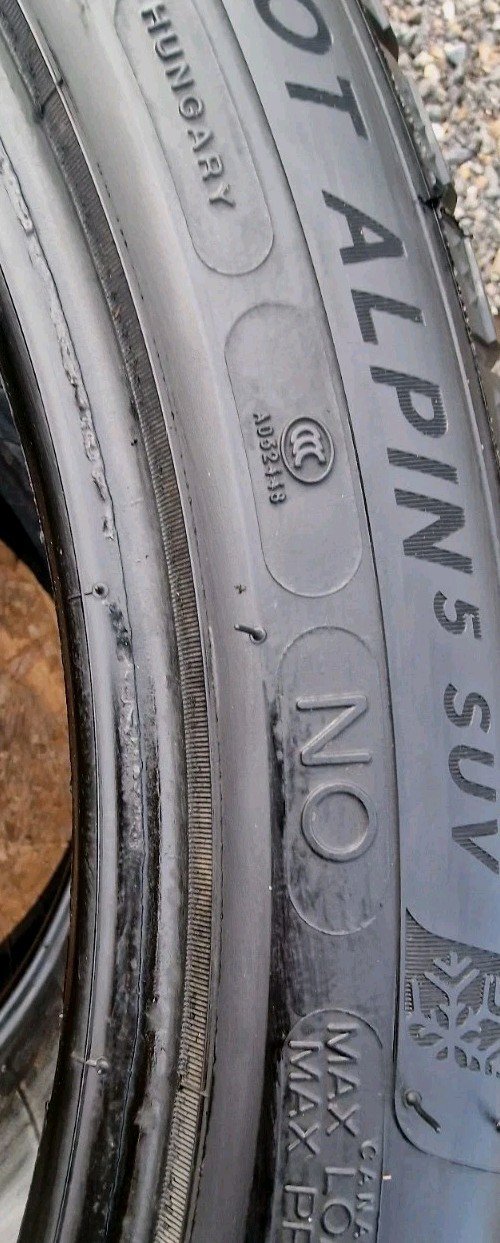 2X 305-35-21 Tyres 109V, MICHELIN Pilot Alpin5 SUV NO, Extra Load, - Image 11
