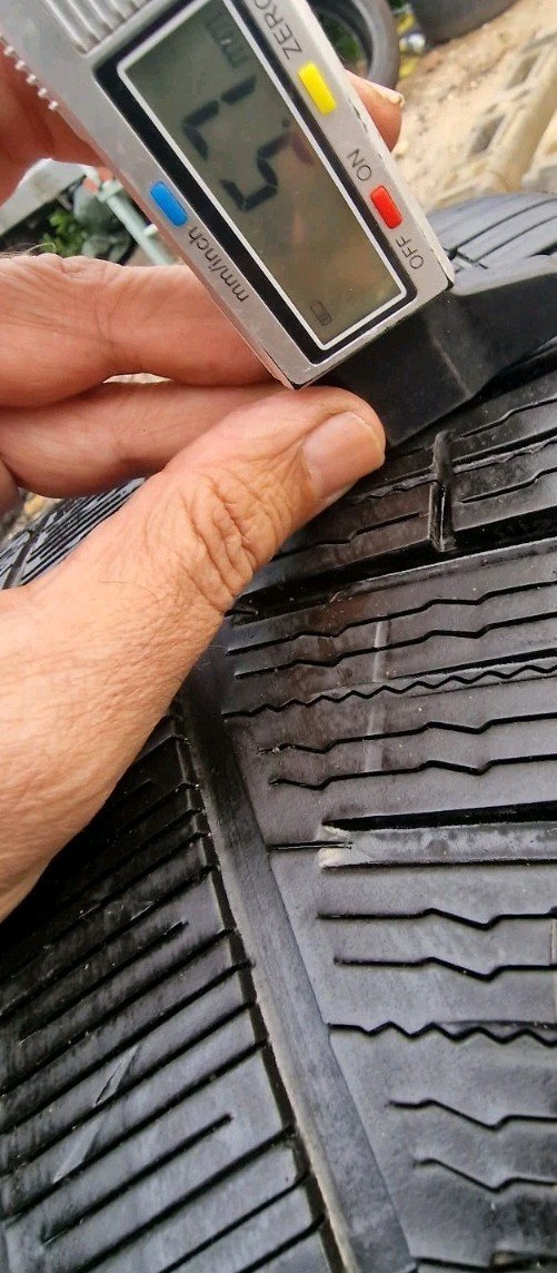 2X 305-35-21 Tyres 109V, MICHELIN Pilot Alpin5 SUV NO, Extra Load, - Image 16