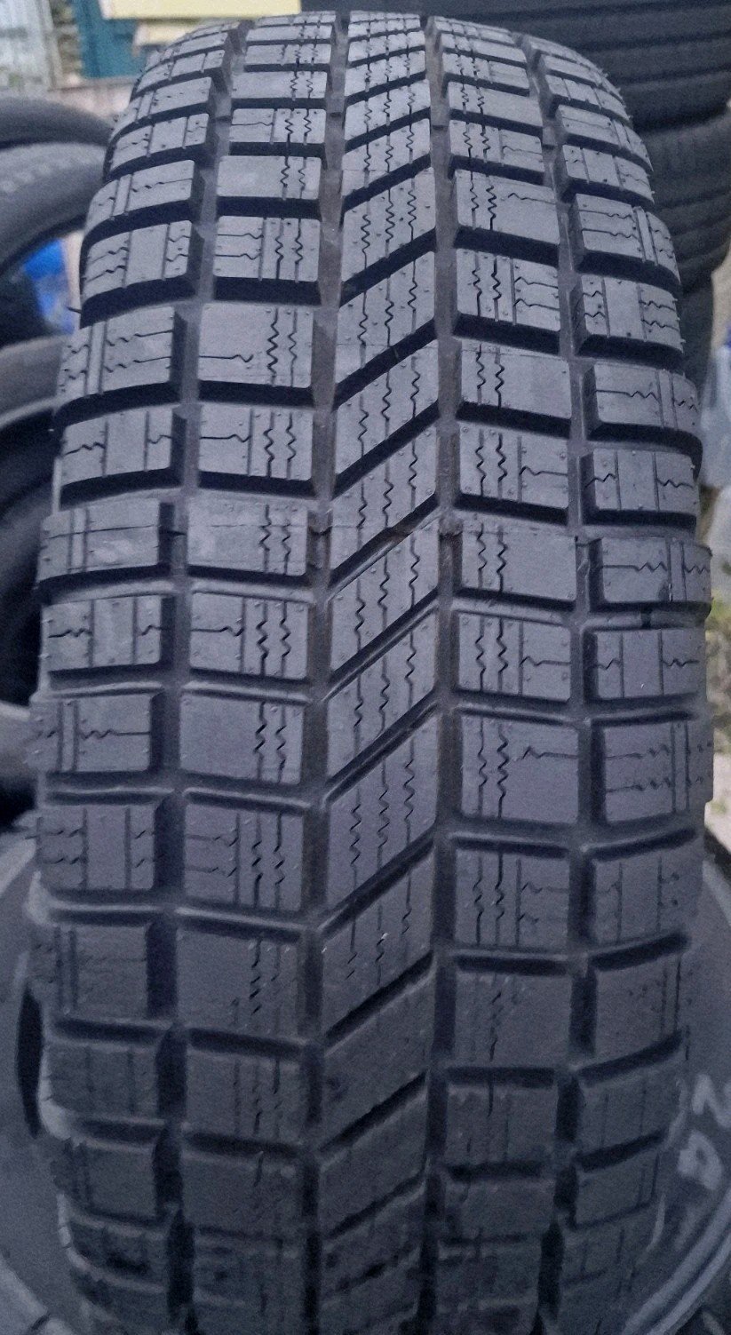 4 X 245 70 16 Tyres , ADVANTAGE, 4X4 , Retread in EU - Image 6