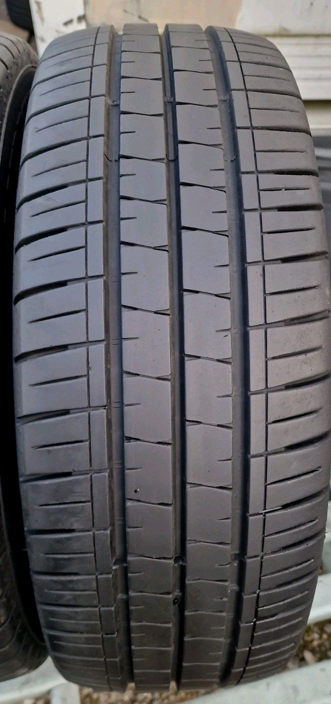 2 X 195 60 16C Tyres 96/97H , VREDESTINE CAMTRAC2 , 8mm , Commercial Tyres - Image 5