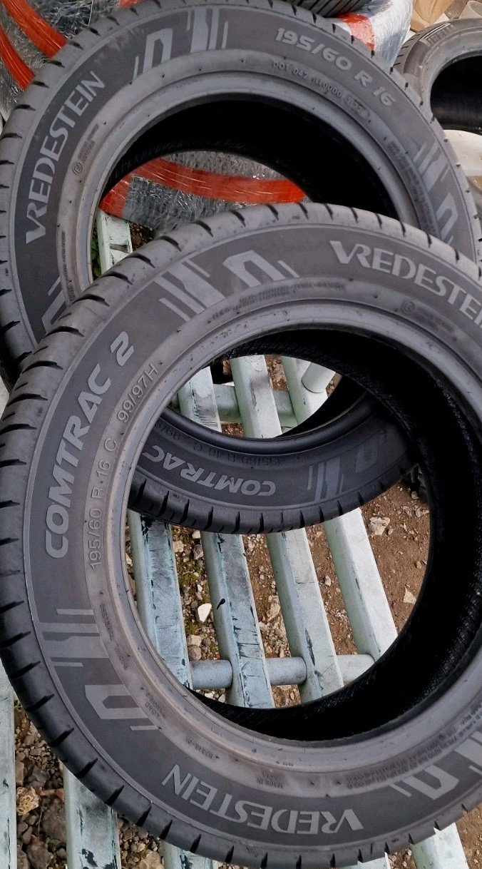 2 X 195 60 16C Tyres 96/97H , VREDESTINE CAMTRAC2 , 8mm , Commercial Tyres - Image 6
