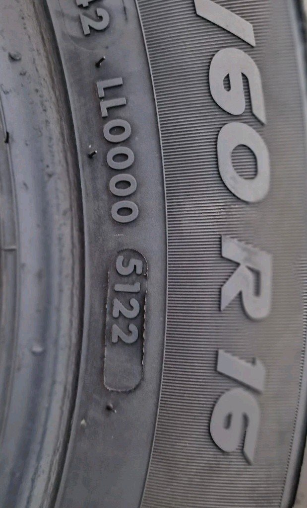 2 X 195 60 16C Tyres 96/97H , VREDESTINE CAMTRAC2 , 8mm , Commercial Tyres - Image 10