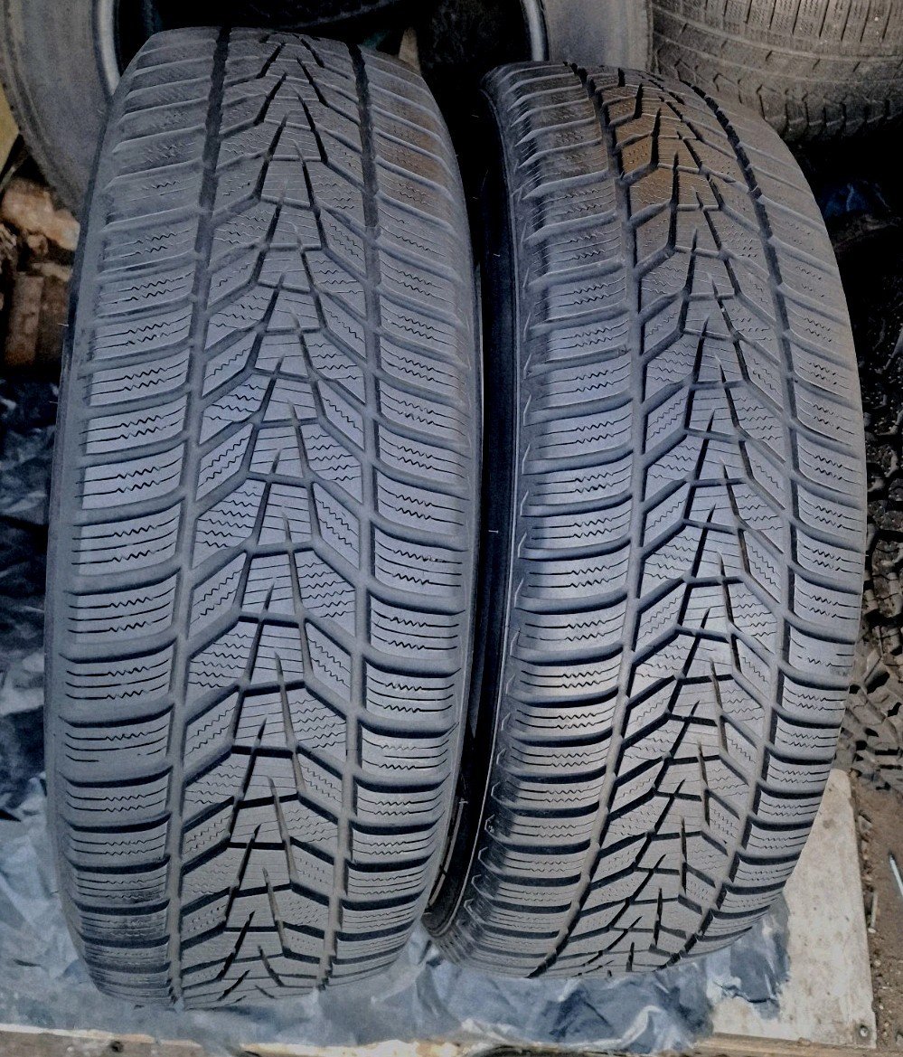 2 X 215 65 17 Tyres ,Hankook Winter Icept Evo3 , 6mm +