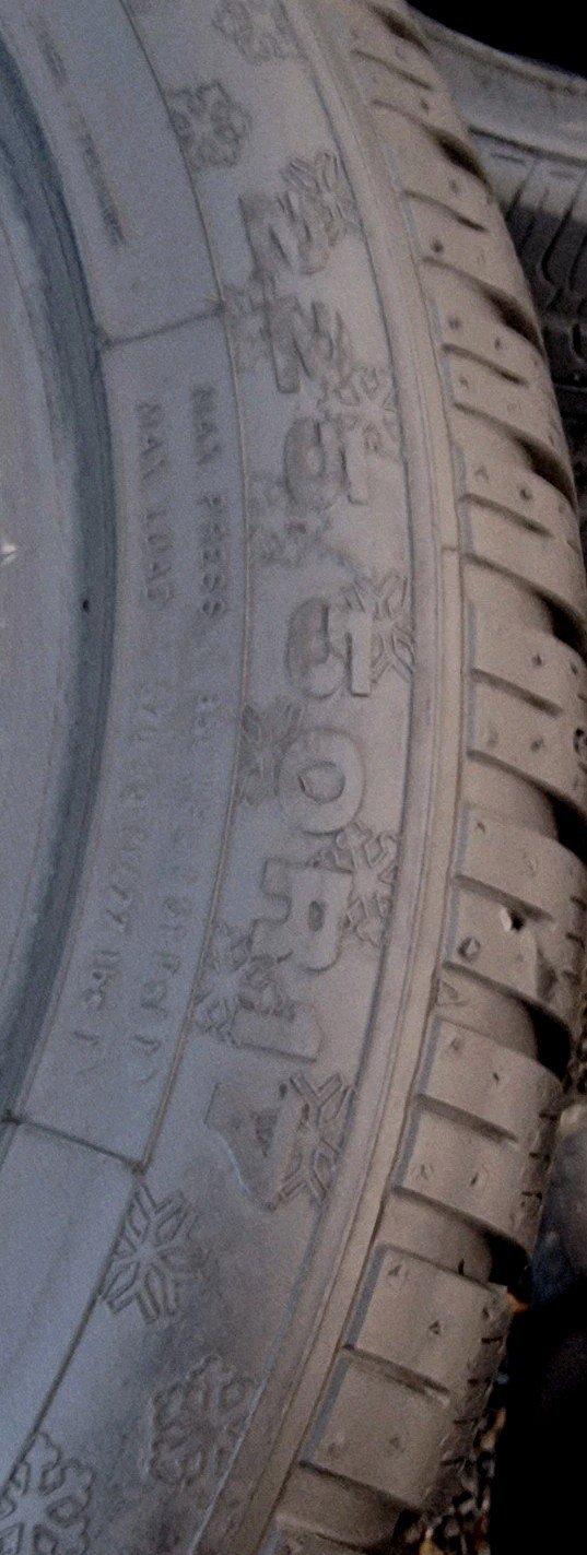 2 x 225/50R17 94H Dunlop, SP winter sport * Star Marked , Runflat - Image 11