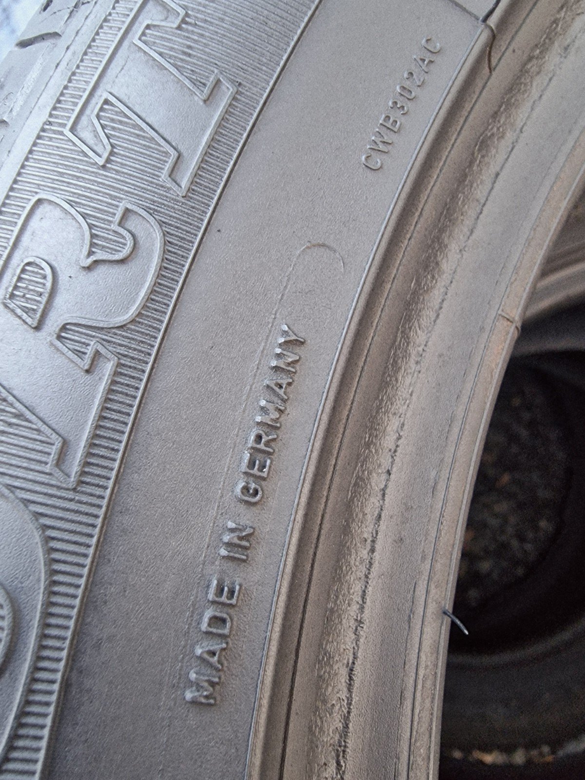 2 x 225/50R17 94H Dunlop, SP winter sport * Star Marked , Runflat - Image 12