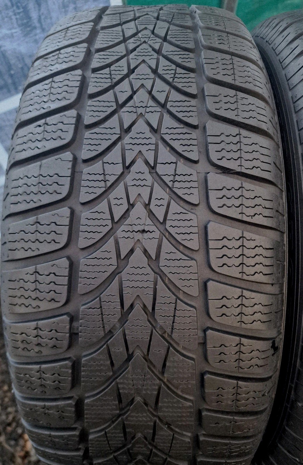 2 x 225/50R17 94H Dunlop, SP winter sport * Star Marked , Runflat - Image 4