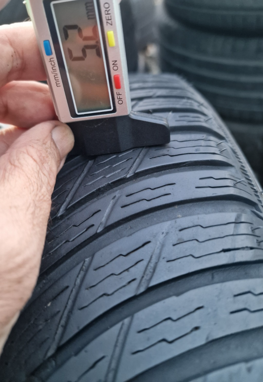 2 x 235 50 R19 tyres 103V , MICHELIN PILOT ALPIN 5 , Extra Load,SUV, M+S - Image 7