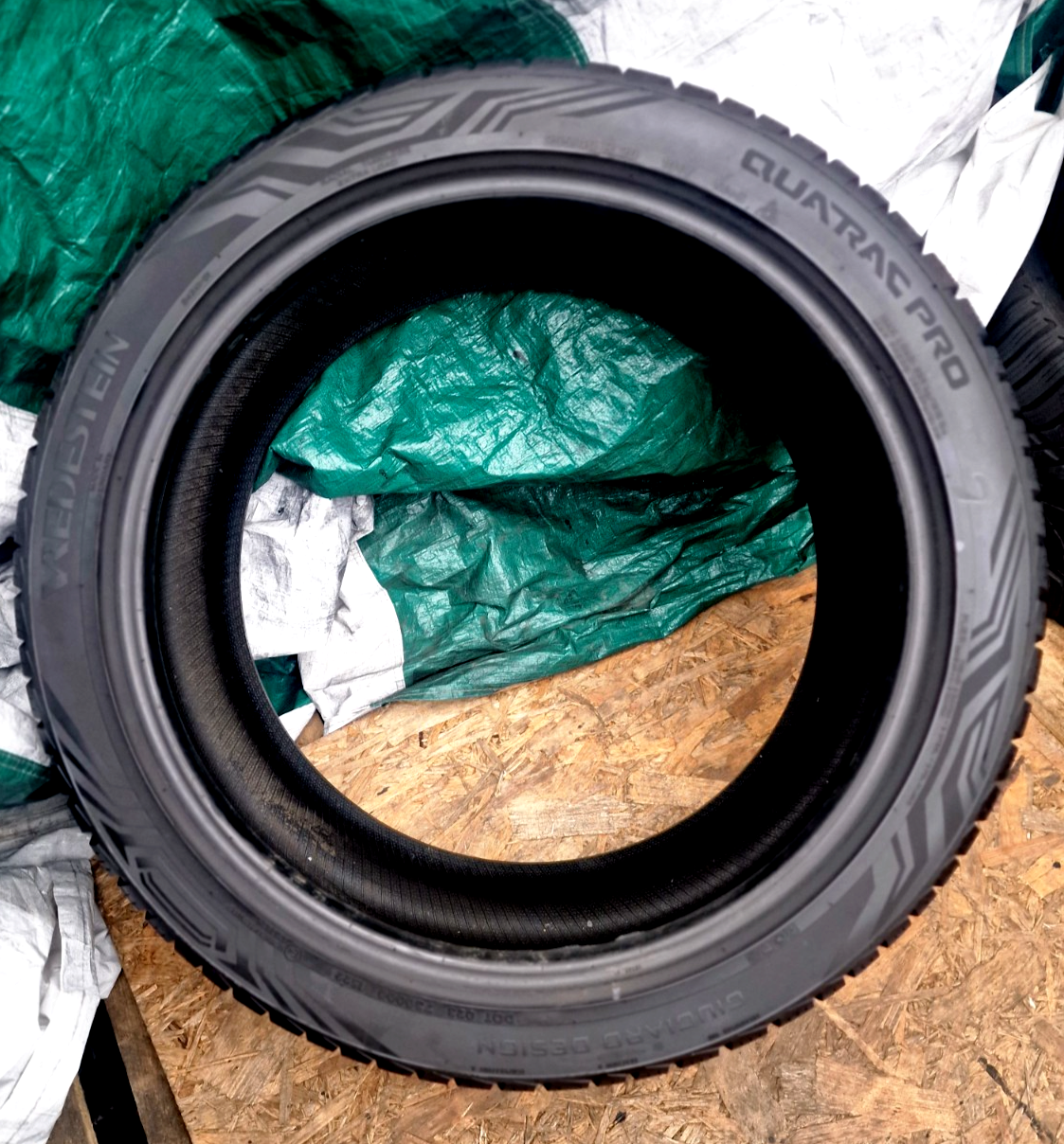 1 x 255 40 20 tyres, 101Y ,VREDESTEIN QUATRAC PRO ExtraLoad,,M+S - Image 7
