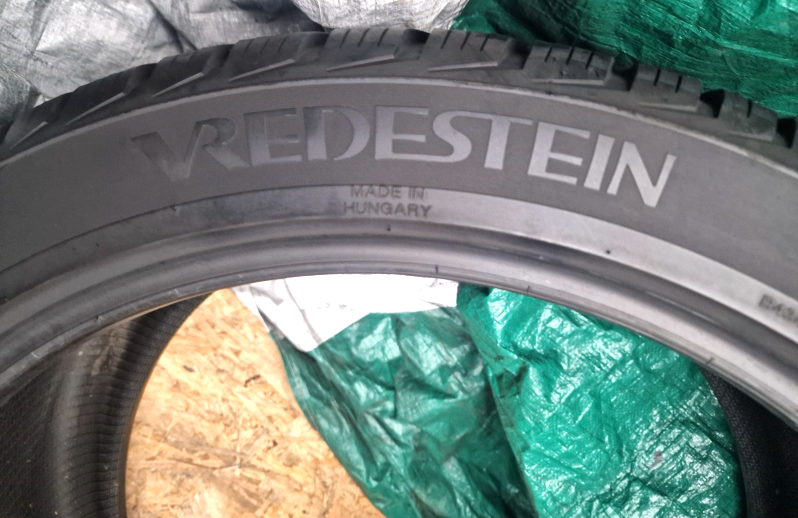 1 x 255 40 20 tyres, 101Y ,VREDESTEIN QUATRAC PRO ExtraLoad,,M+S - Image 8