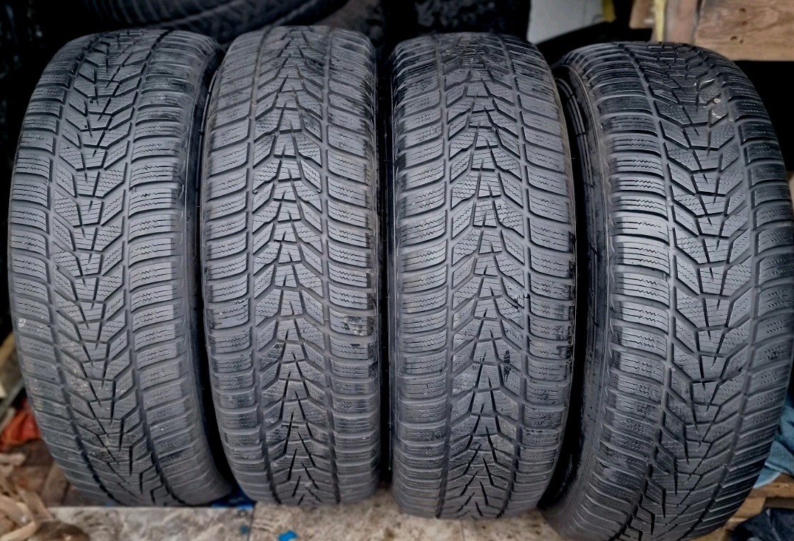4 X 215 65 17 Tyres ,Hankook Winter Icept Evo3 , 6mm , Read Description