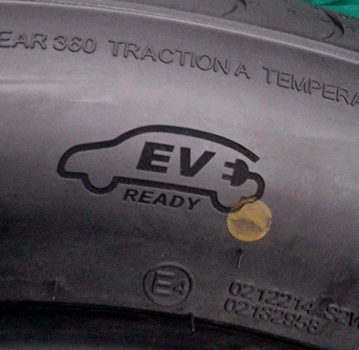 1 X 235 55 19 Tyres 105W, GOODRIDE Solmax1 Extra Load, EV 🚗 - Image 7