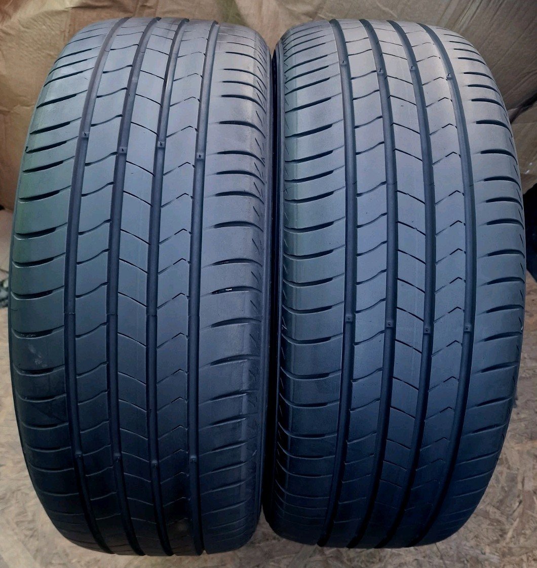 2 X 215 55 18 Tyres 95H , KUMHO -ECSTA HS51 , Made In Korea