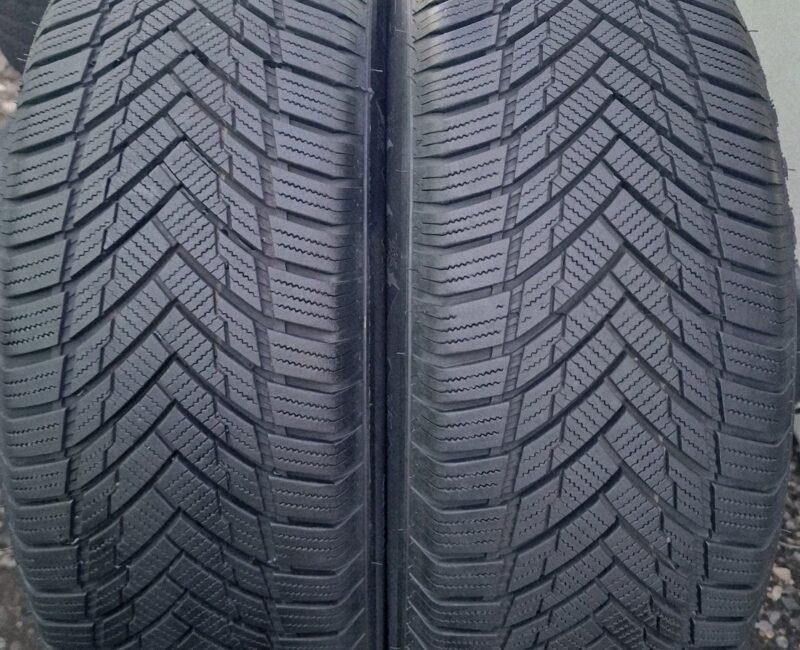 2 X 215 65 16 tyres ,  98 H TROCMOH  , X Privilo S130 , M+S