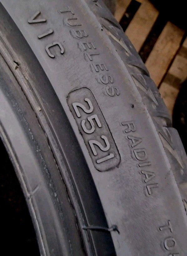 2 X 255 35 18 Tyres BRIDGESTONE TURANZA T005 94Y , Extra Load - Image 10