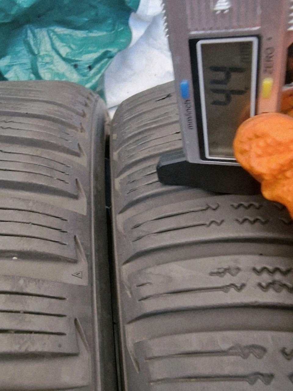 2 X 295 30 20 Tyres , Winter icept Evo2 , Extra Load - Image 6