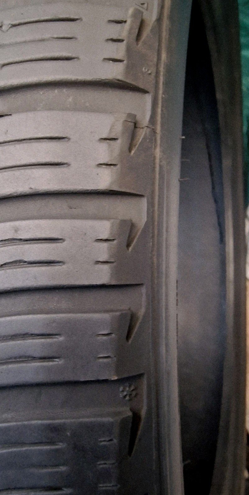 2 X 295 30 20 Tyres , Winter icept Evo2 , Extra Load - Image 8