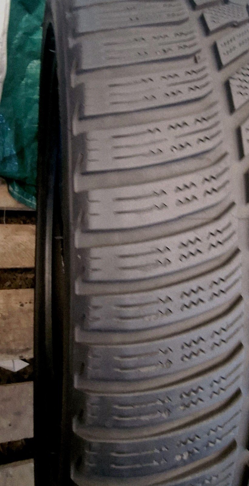 2 X 295 30 20 Tyres , Winter icept Evo2 , Extra Load - Image 10