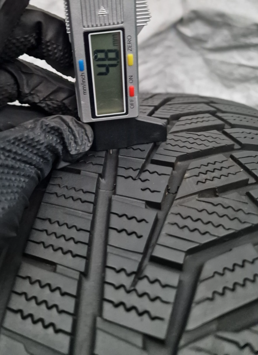 2x 235/55/R19 105V M+S HANKOOK I*cept Evo 2 SUV WINTER PART WORN TIRES TREAD 5MM - Image 15