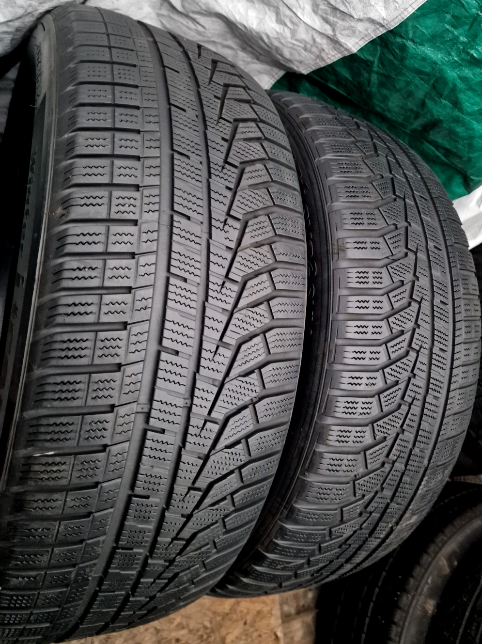2x 235/55/R19 105V M+S HANKOOK I*cept Evo 2 SUV WINTER PART WORN TIRES TREAD 5MM - Image 3