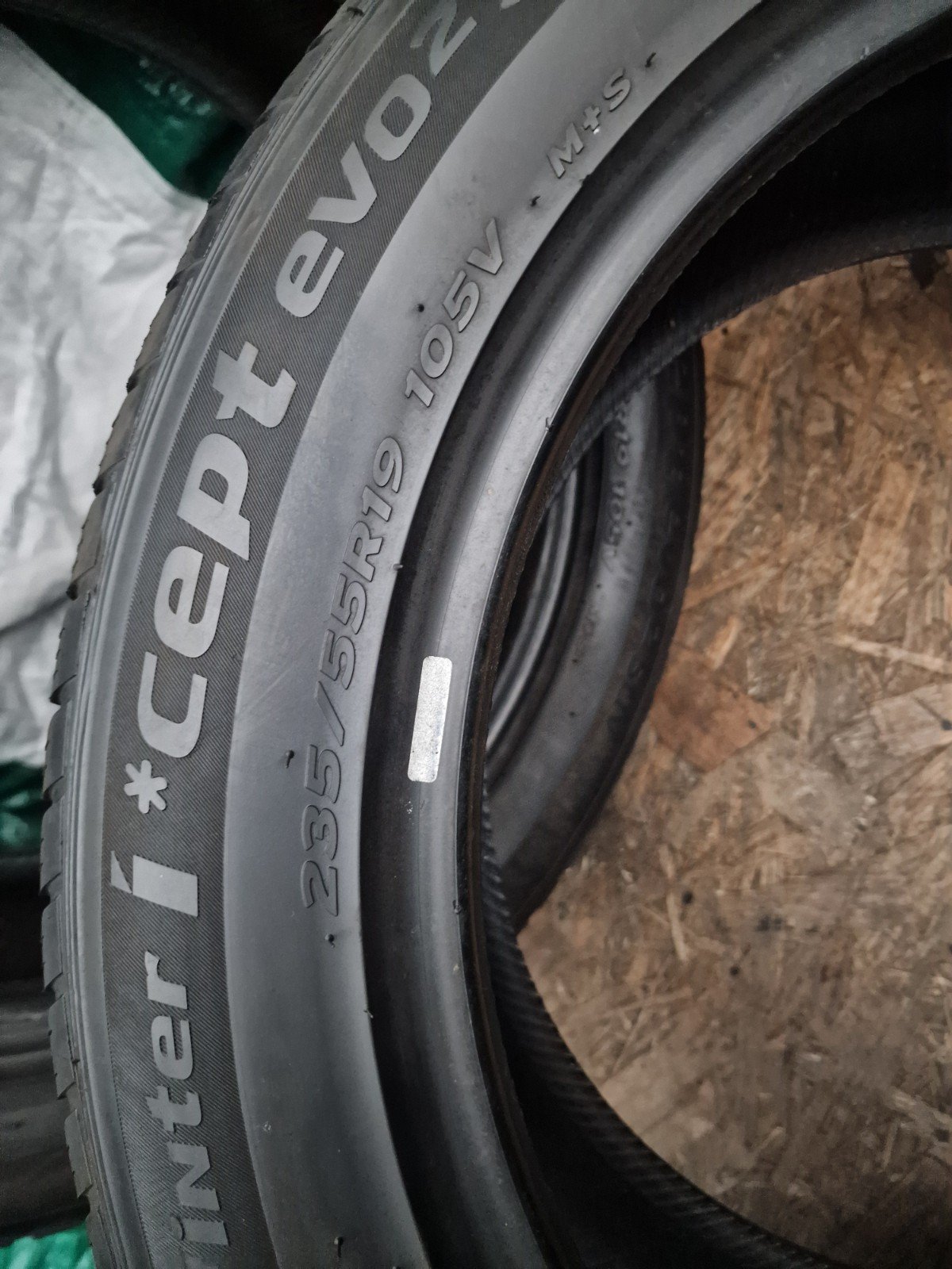 2x 235/55/R19 105V M+S HANKOOK I*cept Evo 2 SUV WINTER PART WORN TIRES TREAD 5MM - Image 9