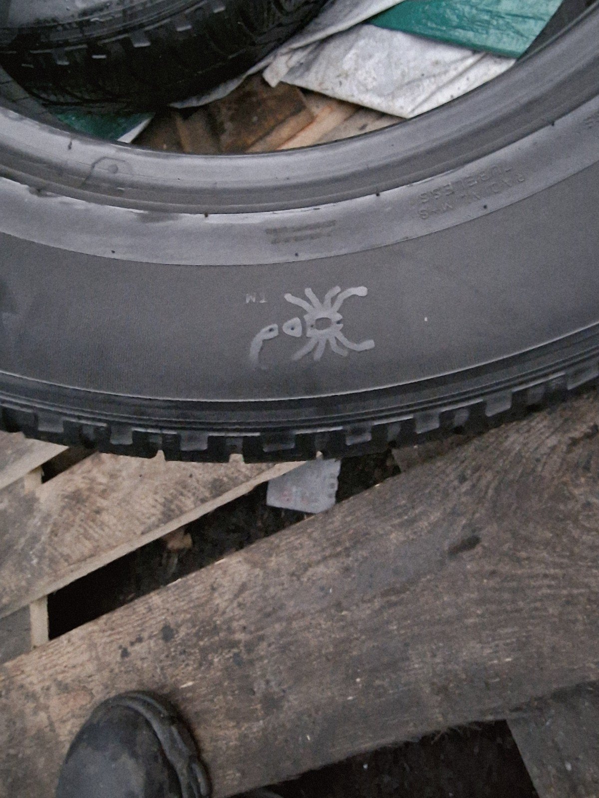 4 X 215 65 17 Tyres , PIRERLLI Scorpion Winter - Image 13