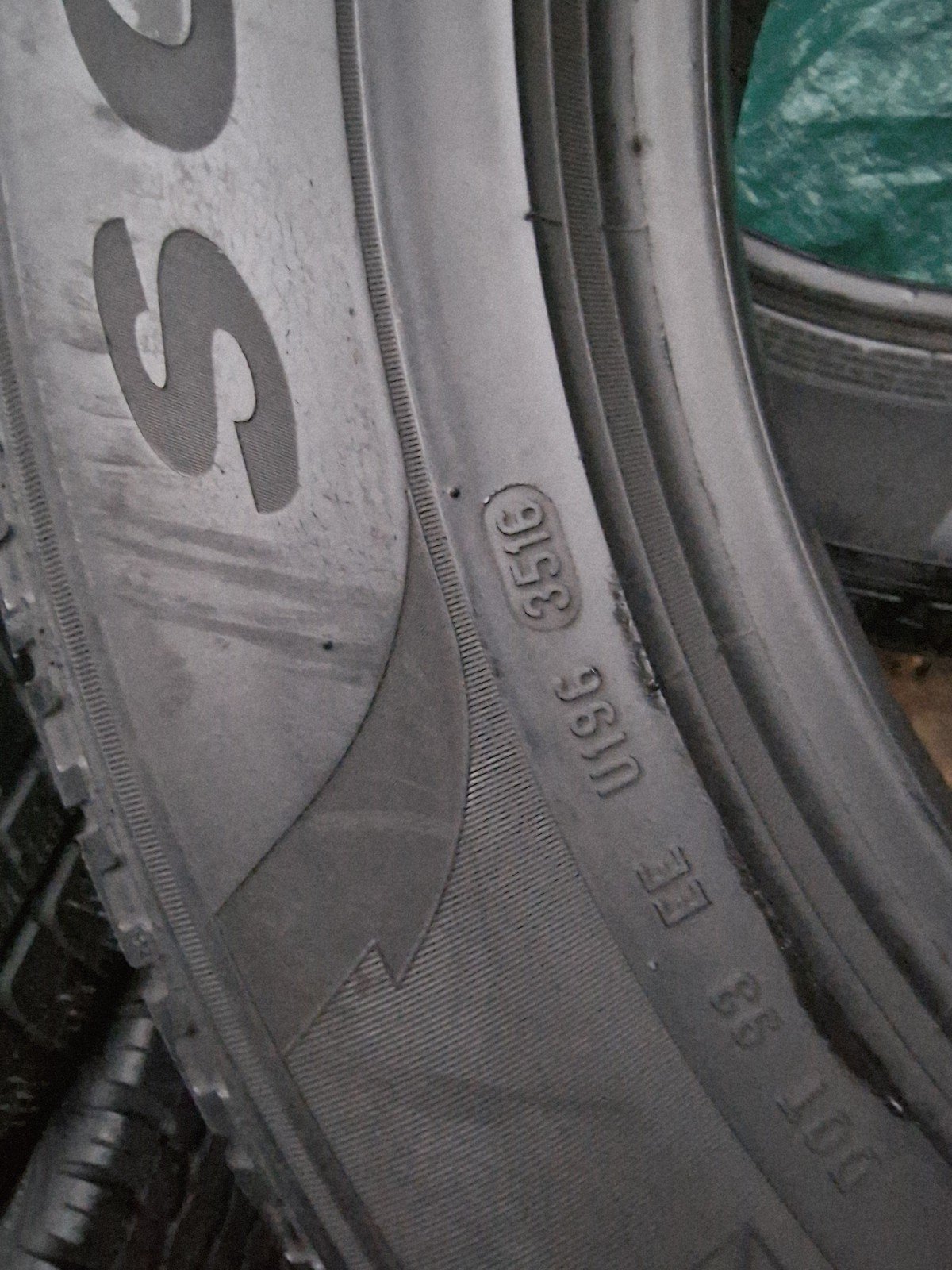 4 X 215 65 17 Tyres , PIRERLLI Scorpion Winter - Image 15