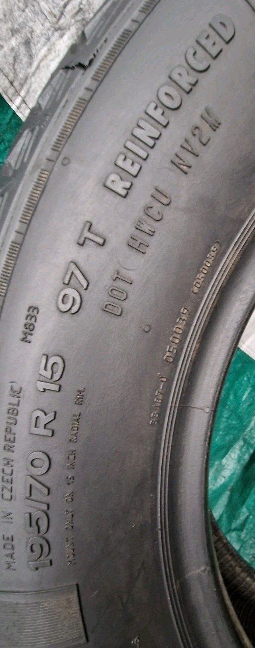 1 X 195 70 15 Tyres 97T , SEMPERIT TRANCE SPEED ,Rainforced - Image 7