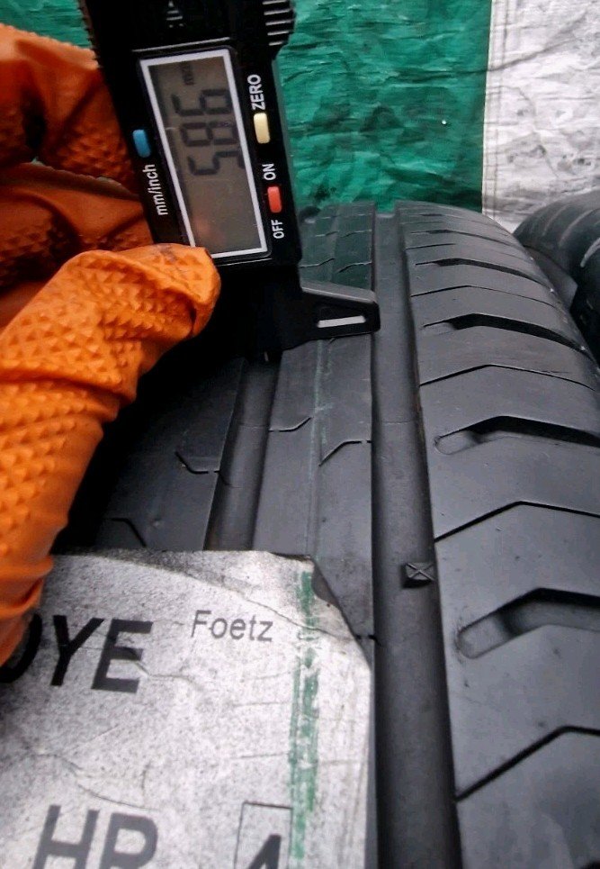 2 X 215 55 17 Tyres 94 V , Continental ContiEcoContact5 , 5mm to 6mm - Image 16
