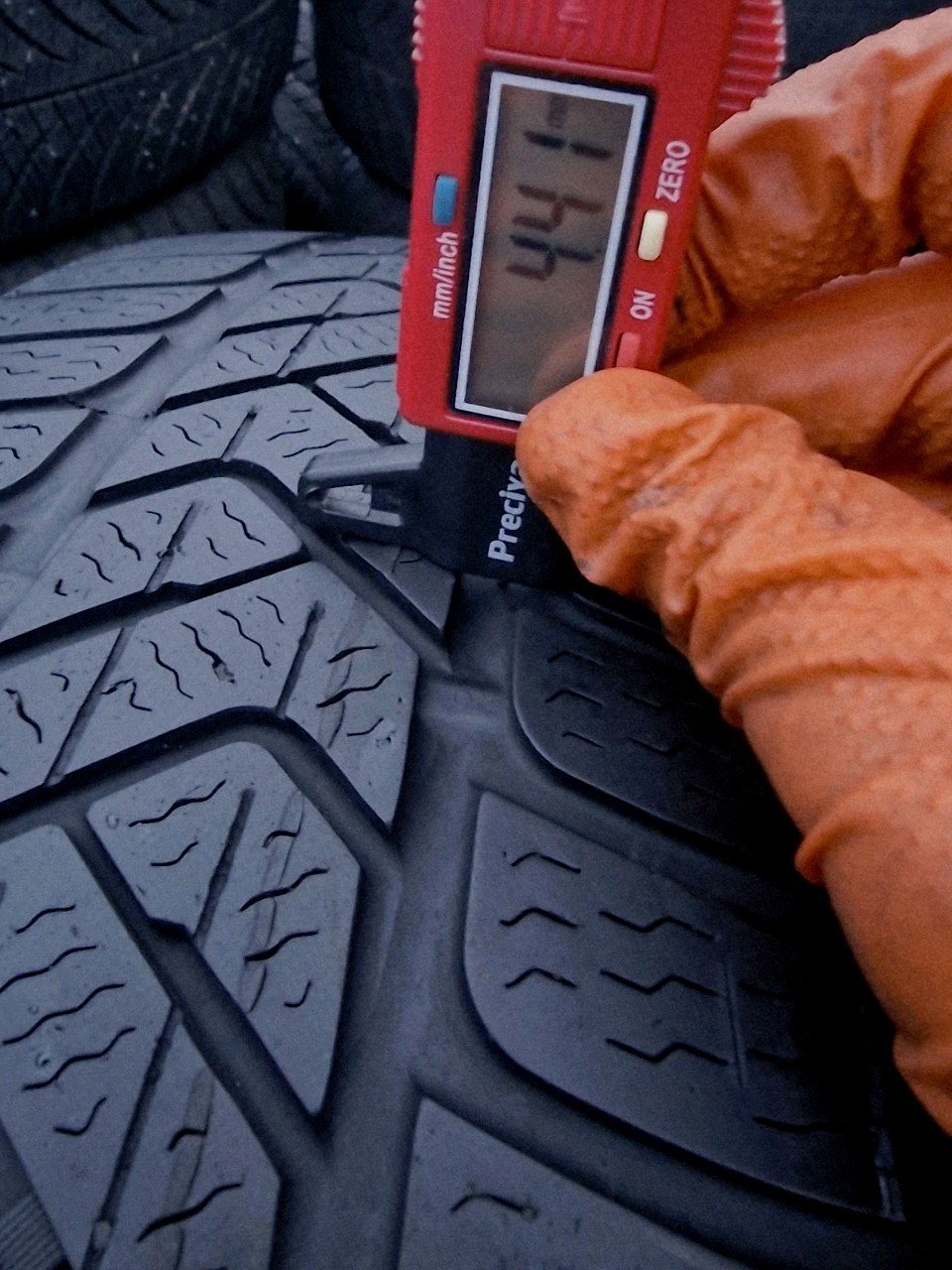 2 X 205 55 17 Tyres , PIRERLLI SOTTO ZERO 3, Extra Load, Winter M+S - Image 4